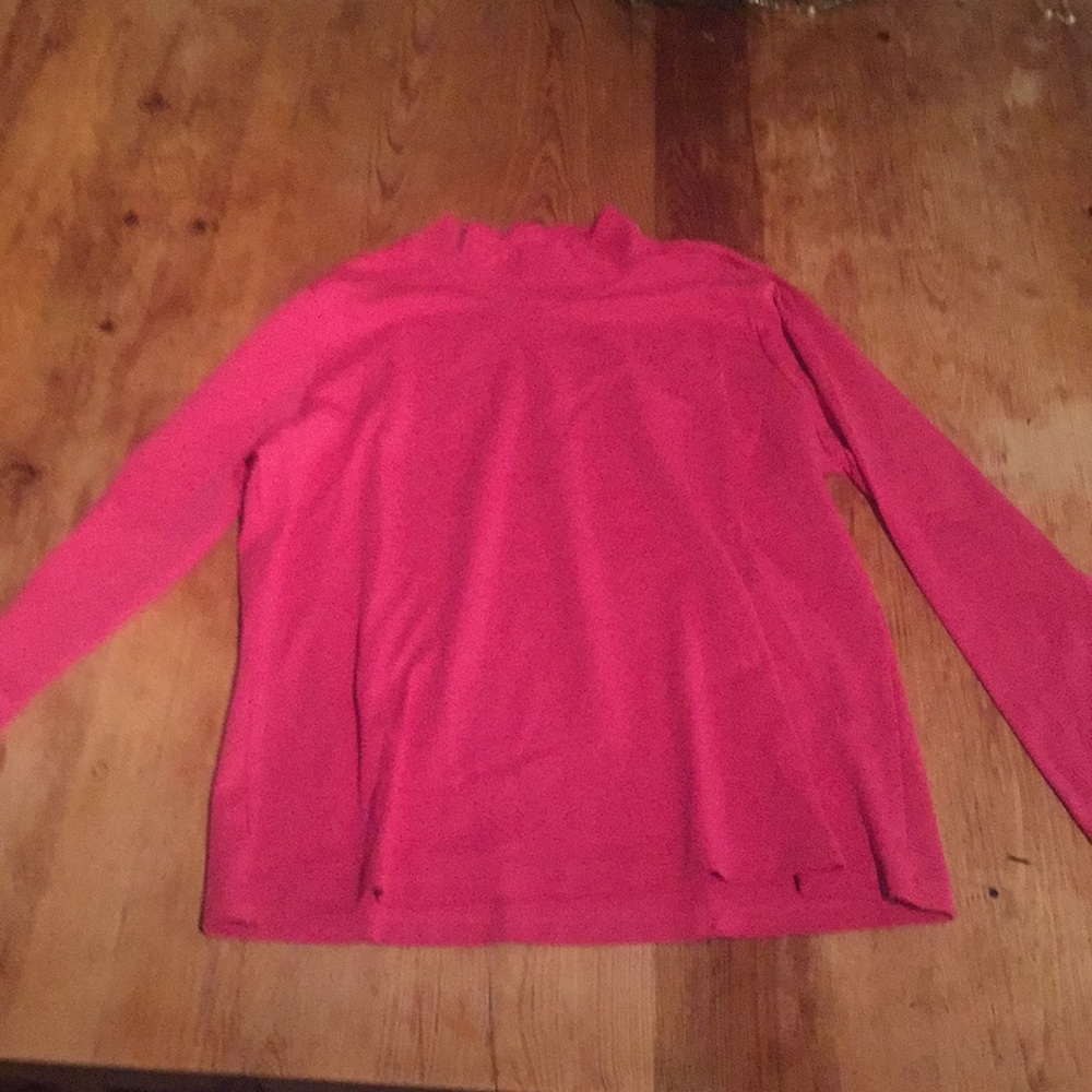 Women’s pink sweater